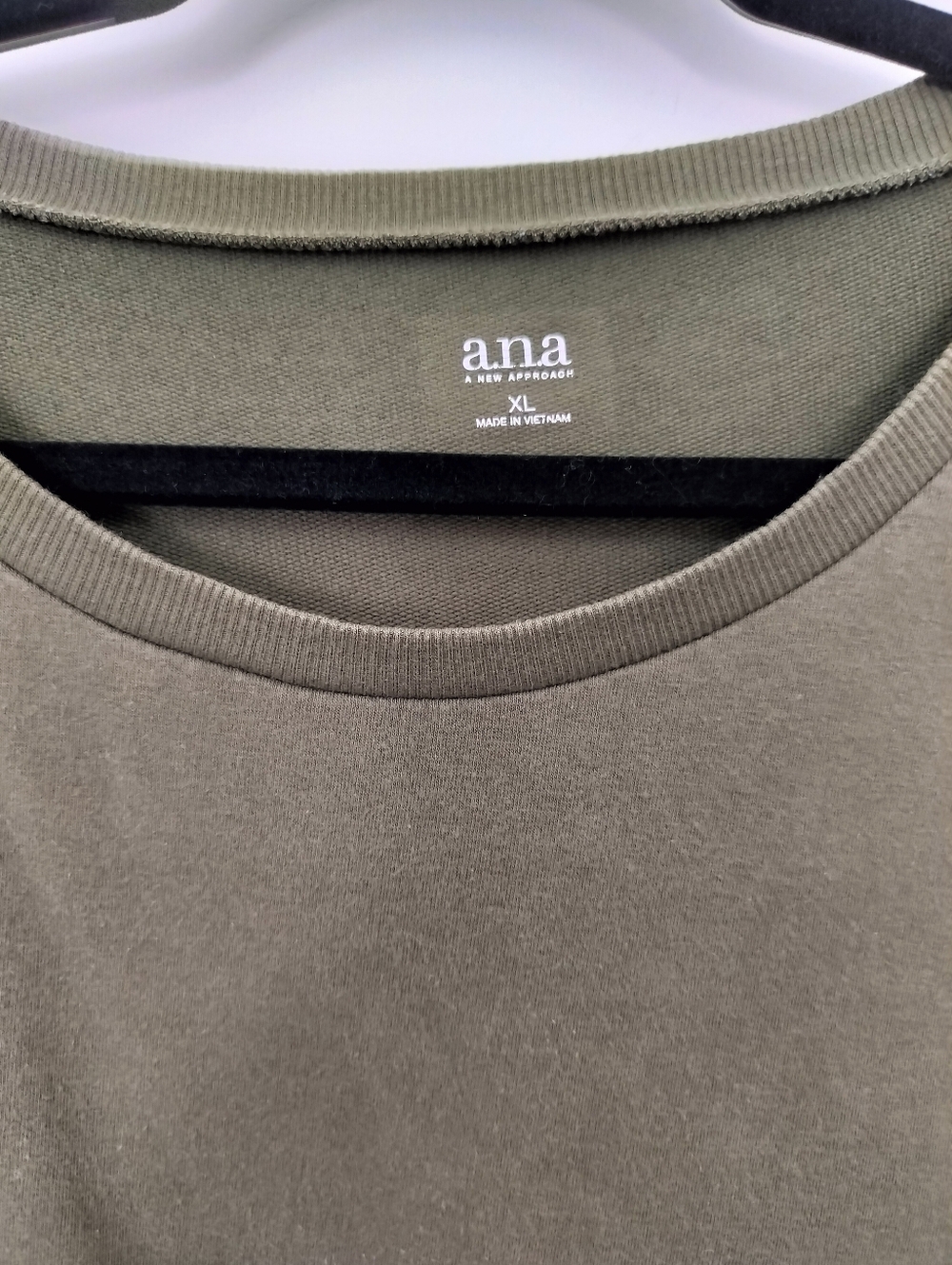 ANA Women's XL Olive Green Embroidered Sleeve Sweatshirt - Picture 2 of 8